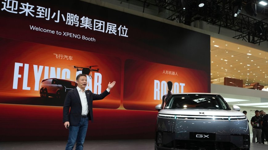 At Beijing auto show, Chinese carmakers flaunt new technologies