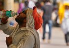 Heat wave empties roads and markets in north India as some farmers turn to nighttime work