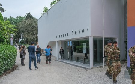 Venice Biennale Jury Resigns Amid Tension Over Awards Ban