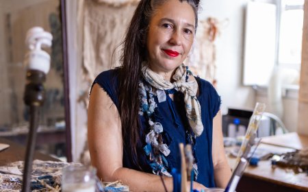 Leigh Magar, High-End Milliner Turned Indigo Artist, Dies at 57