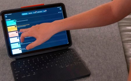 America’s schools face a backlash on digital devices as screens saturate classrooms