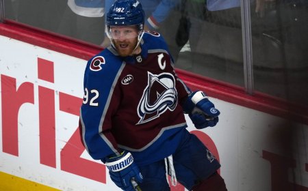 Gabriel Landeskog uses in-skate sensors, AI-driven movement platform to manage his knee and workload