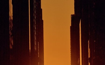 What to know about Manhattanhenge, NYC's sunset spectacle