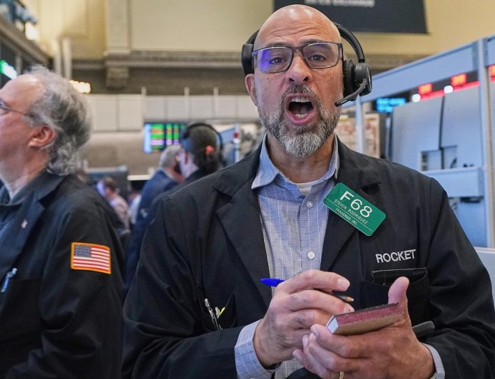 Wall Street mixed early and oil prices steady as Trump arrives in China to meet with Xi