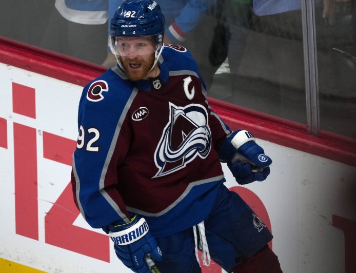 Gabriel Landeskog uses in-skate sensors, AI-driven movement platform to manage his knee and workload