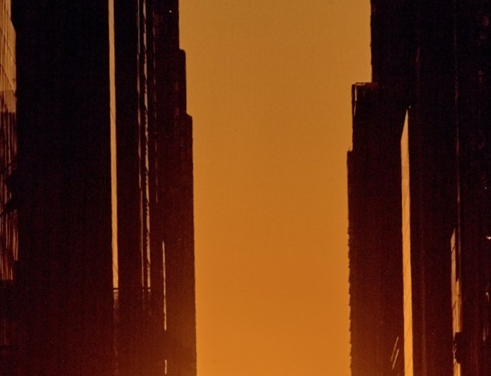 What to know about Manhattanhenge, NYC's sunset spectacle