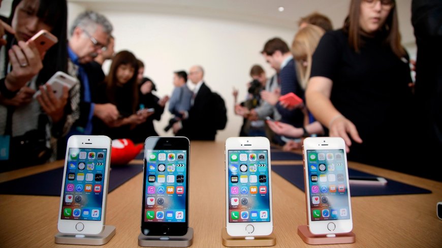 Some iPhone owners could get up to $95 payment after Apple agrees to settle case for $250 million