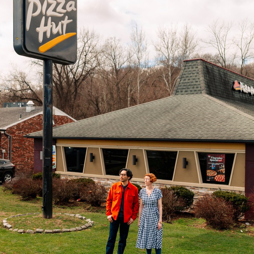 This Film Provides a Trapezoidal Window into Former Pizza Huts