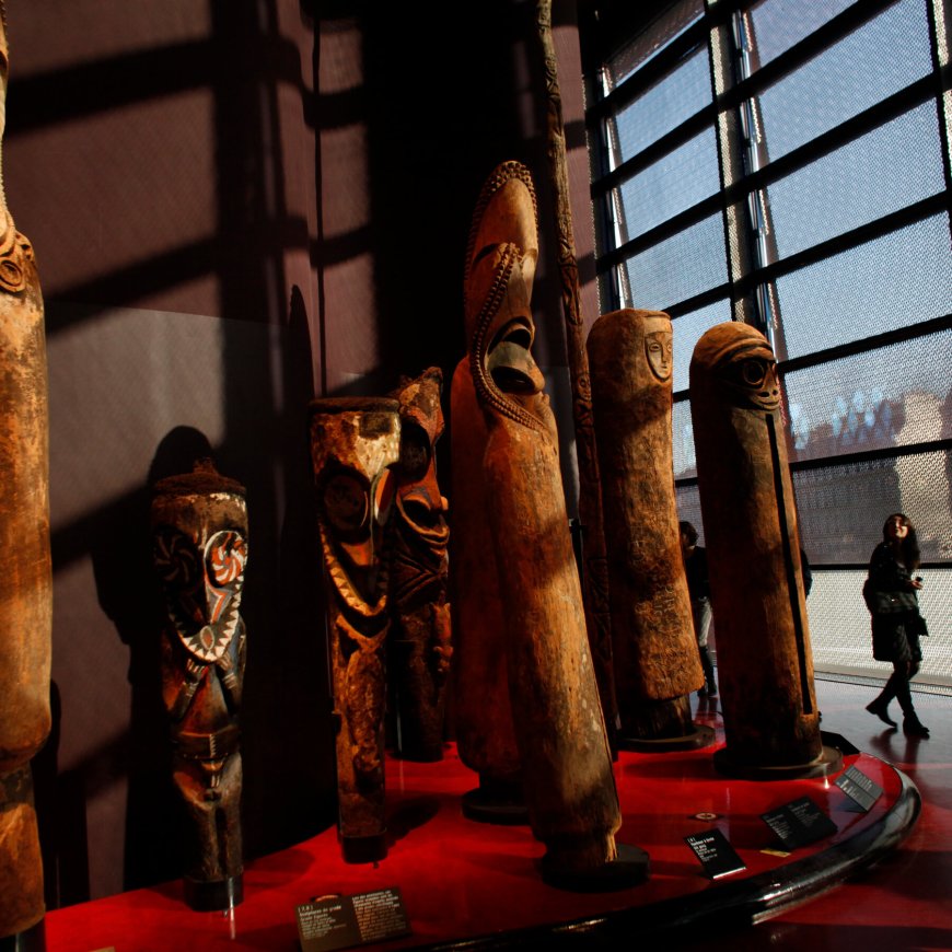 France Passes Law Easing Process of Returning Looted Art