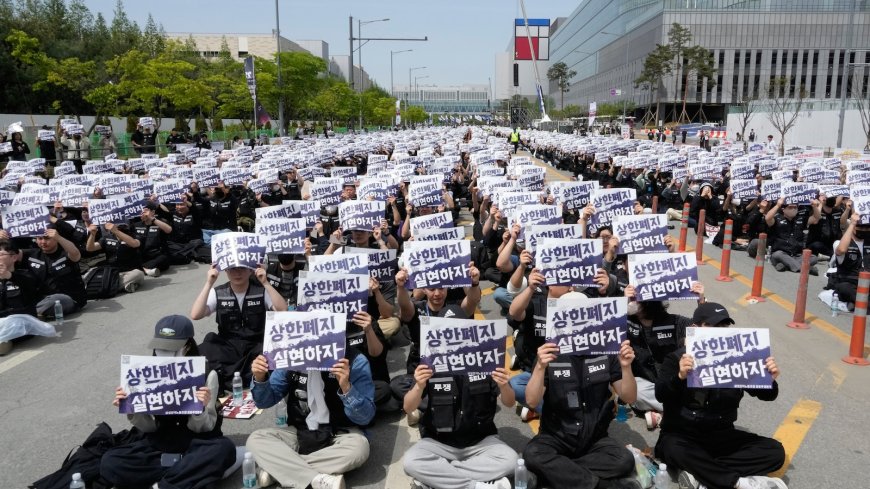 Samsung faces strike after pay talks with union fall apart