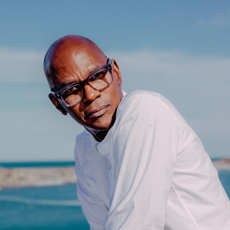 For the Obama Center, Mark Bradford Paints a Fierce and Luminous Chicago
