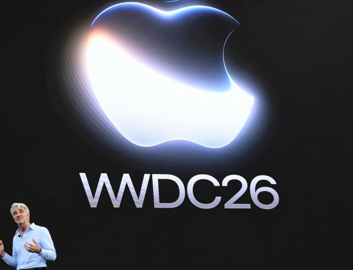 Apple and Brussels blame each other for delaying European Union rollout of Siri AI