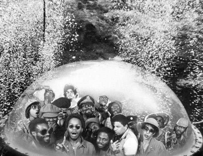 A History of American Utopia in 10 Acts