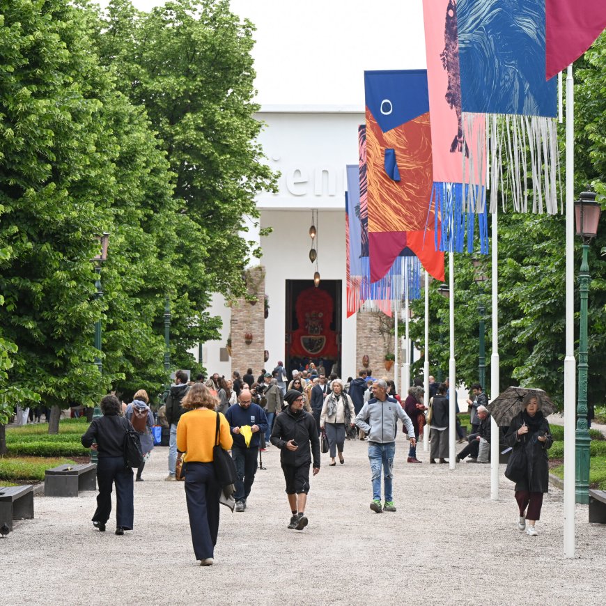 Artists Threaten to Sue Venice Biennale for Including Them in Awards