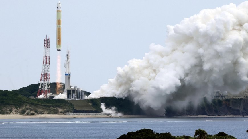 Japan's struggling flagship H3 rocket returns to flight