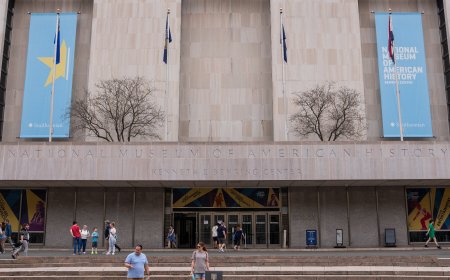 Historians Reject Trump Administration’s Criticism of Smithsonian Museum