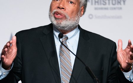 Lonnie Bunch Defends Smithsonian Museum After Negative White House Report