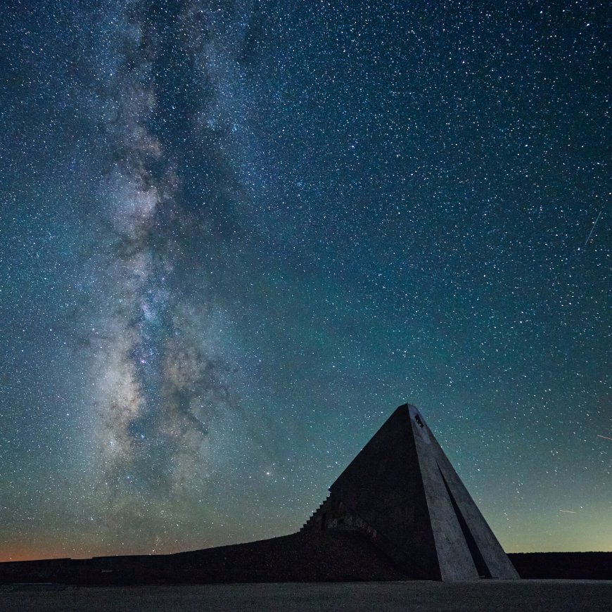 He’s the Last Great Land Artist You’ve Never Heard Of