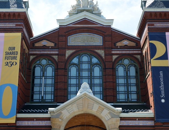 Smithsonian Plan for Latino Museum Would Bypass Congress