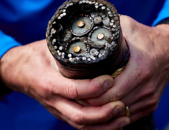 Wave energy testing site opens off Oregon, a green energy milestone in the Trump administration