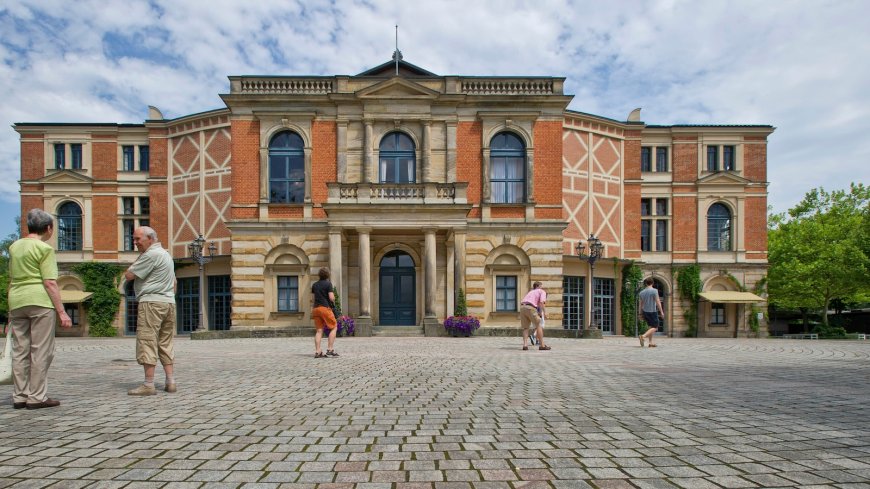 AI-assisted staging draws boos at the Richard Wagner festival in Germany
